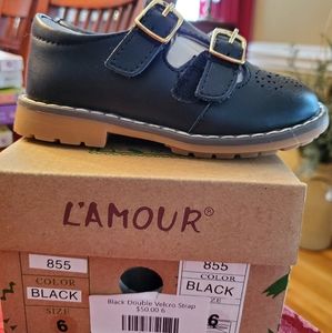 Black L'Amour girls shoes size 6 toddler
